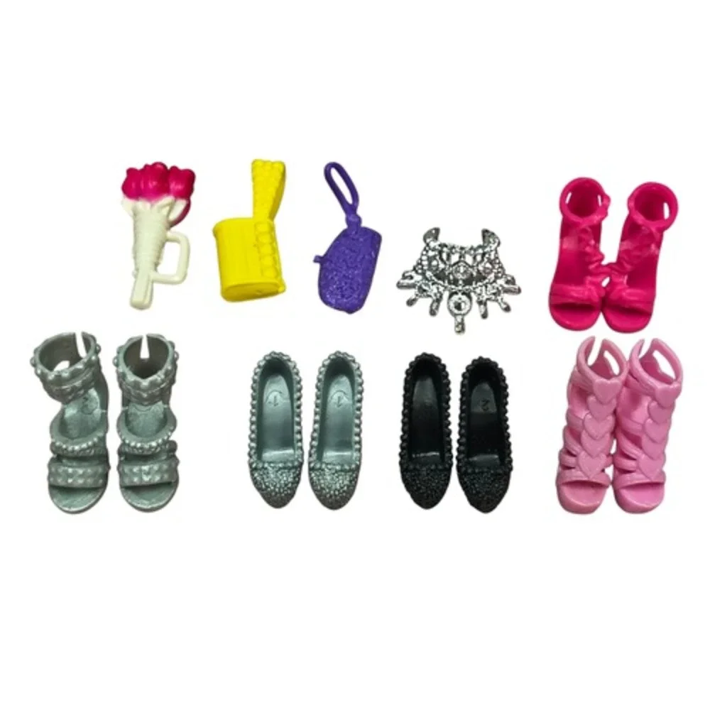 Lot Of 5 Pairs Of Barbie Shoes Heels 90s To Modern + Accessories Clutch Bags